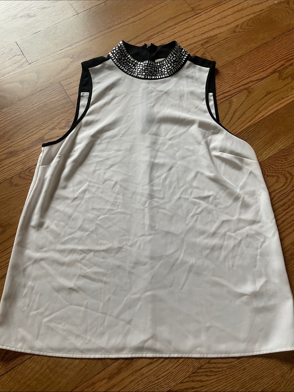 MICHAEL Michael Kors White Sleeveless Beaded Mock Neck Top
